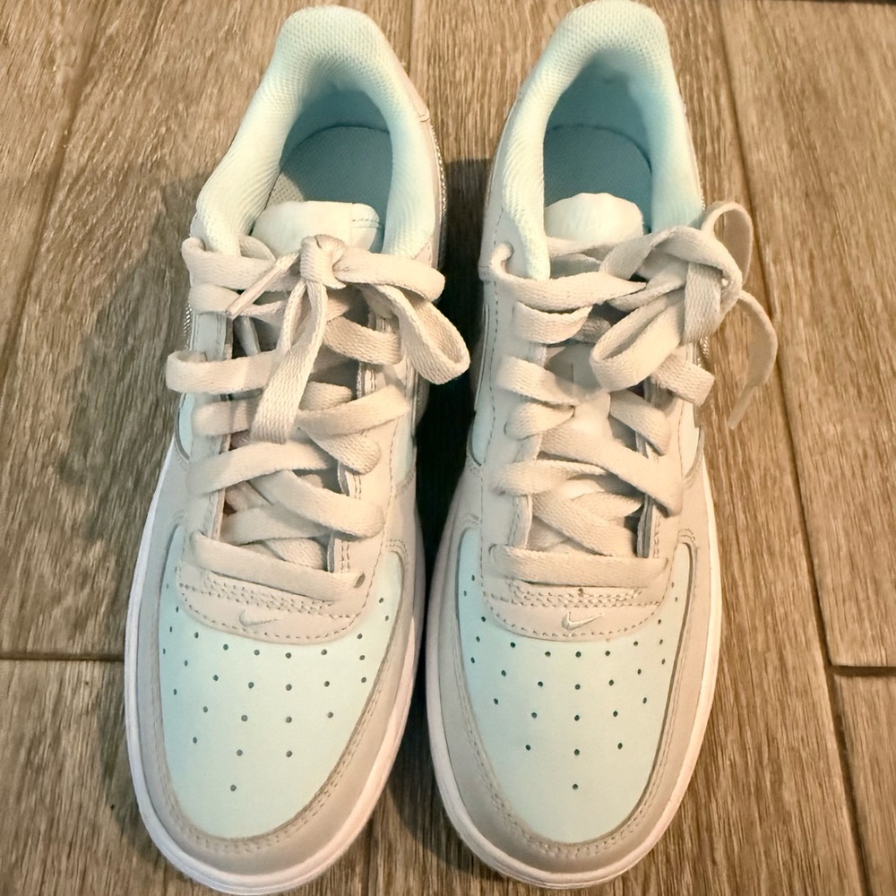 Nike Kids White and Light Blue Sneakers